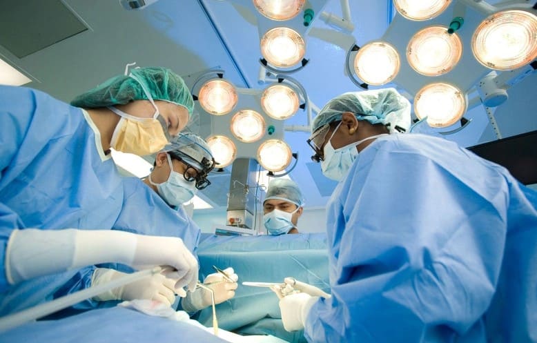 Cách điều trị bệnh trĩ bằng phẫu thuật cắt trĩ