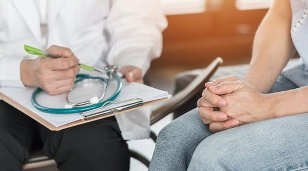 Thực hiện cách chữa trĩ ngoại dân gian - cần lưu ý điều gì?