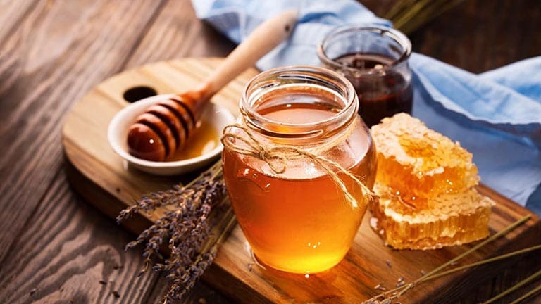 Chữa trĩ nội với mật ong tại nhà