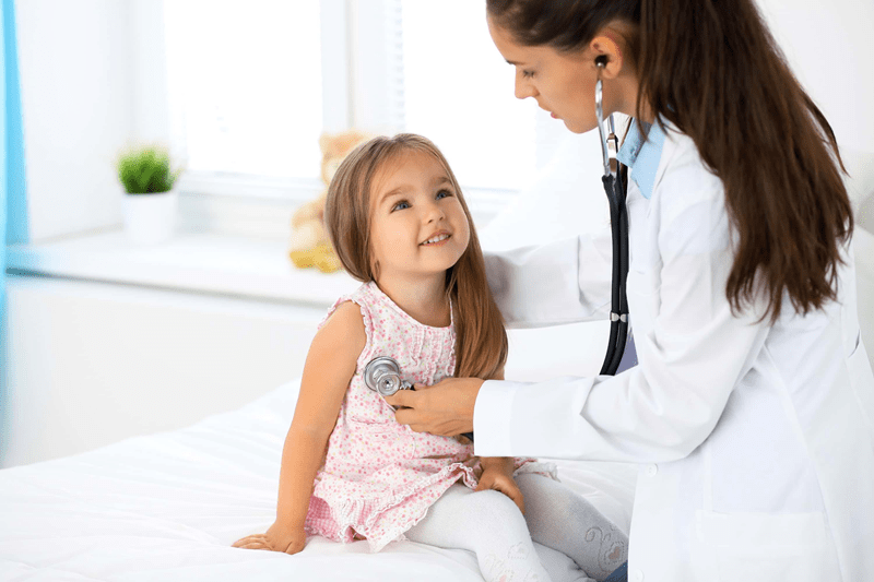 Cần chú ý điều gì khi điều trị dấu hiệu bệnh trĩ ở trẻ em?