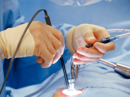 Tìm hiểu chi tiết quy trình điều trị rò hậu môn bằng công nghệ HCPT II