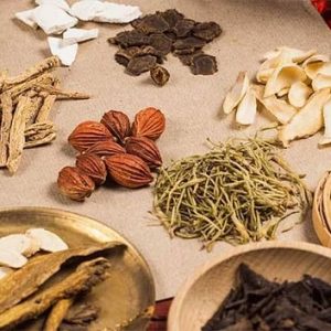 Ưu điểm của Đông y trong điều trị nứt kẽ hậu môn