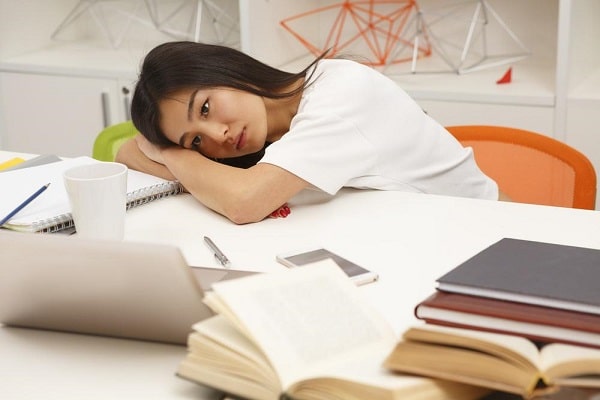 Căng thẳng tâm lý cùng lối sống lười biếng