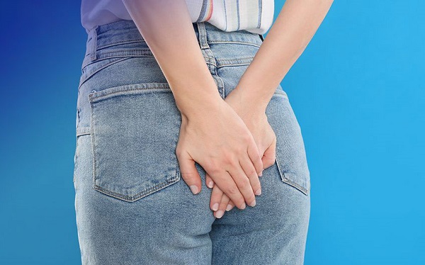 Đau rát dữ dội khi đi đại tiện