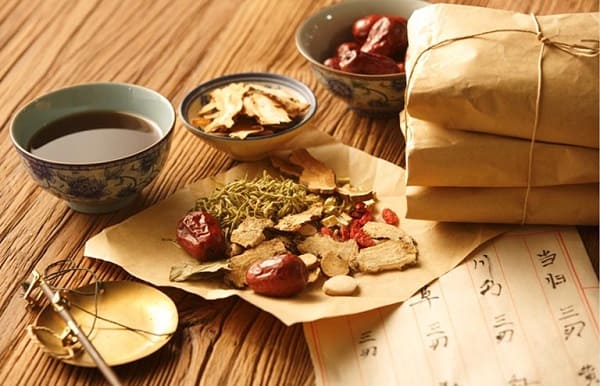 Bài thuốc Đông y chữa áp xe hậu môn