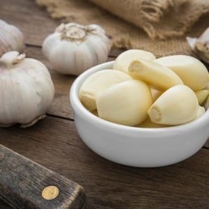 Chữa ngứa hậu môn bằng tỏi và công dụng