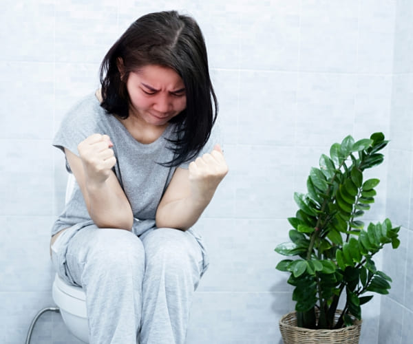 Cảm giác thường xuyên buồn đi đại tiện nhưng đi được ít