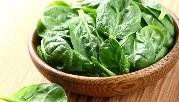Người bị táo bón nên ăn gì cho mát? - Rau mồng tơi