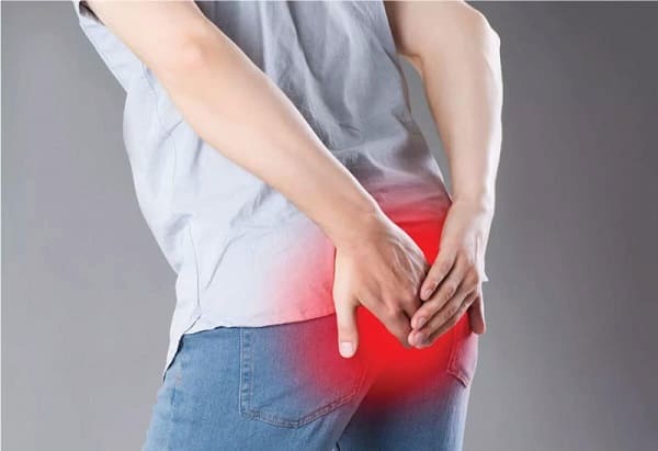 Các trường hợp của táo bón và đau vùng hậu môn